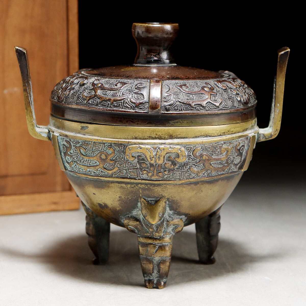 PL901. 時代金工美術 古銅 饕餮文 双耳 三脚 香炉 合箱 /(銅製)｜売買