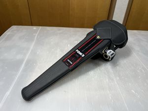 送料無料☆TOM'S ステアリングロック トムスハンドルロック 黒 鍵付き/自動車盗難防止ス