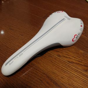 セライタリア SLR DE ROSAモデル サドル カーボンベース　マンガネーゼレール　デローザ