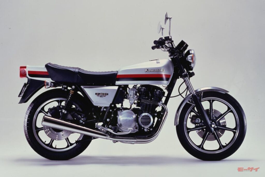 Z400FX シルバー フロントフェンダー 新品GPZ400F幻の当時物フロント