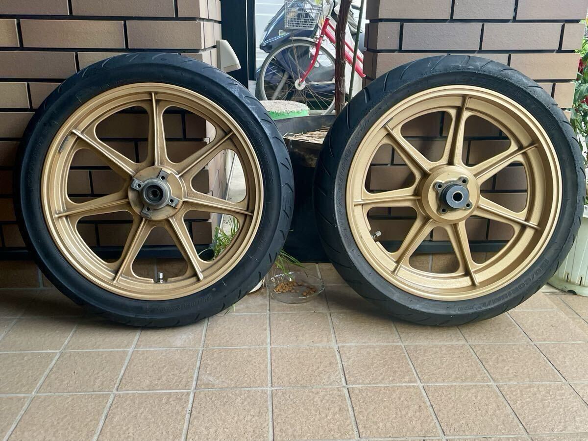 Z1R ホイールの情報