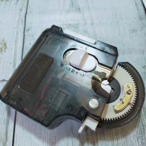 ☆新品送料込☆電池式　電動針結び器　釣針とハリスを結ぶアシストツール　仕掛け作りを