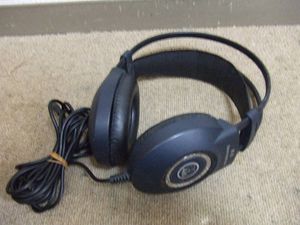 S102 　AKG K99 ステレオヘッドホン ヘッドフォン　中古　本体
