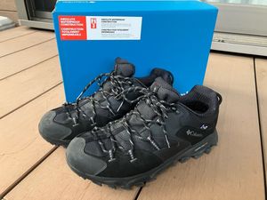 ★クーポン★ Columbia SABER VI LO OUTDRY WIDE 26.0cm UK7 EUR41 Black Dove コロンビ