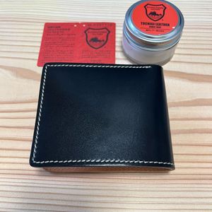 新品未使用　黒　ブラック　栃木レザー　フルレザー　二つ折り財布　本革 ブライドルレザ