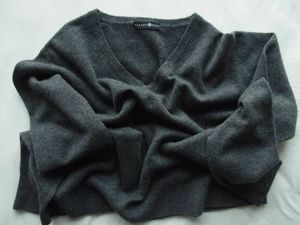 ㈱高島屋　TAKASHIMAYA タカシマヤ オリジナル　カシミヤ100%　ワイドシルエット Vネック