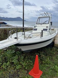 B162【中古】フィッシングボート　ヤマハUF-23 船外機　ヤマハF100AET