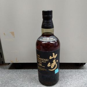 山崎 18年(箱無し)の平均価格は80,064円｜ウイスキーの価格相場・買取価格