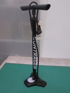 BONTRAGER 自転車用空気入れ 自転車 空気入れ MULTI-USE CHARGER FLOOR PUMP (0203BI)7AT