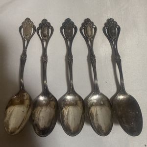 銀製 食器のYahoo!オークション(旧ヤフオク!)の相場・価格を見る
