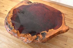 一枚板座卓の値段と価格推移は？｜18件の売買データから一枚板座卓の