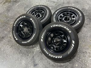 ハイエース　デイトナ16インチ+ヨコハマパラダ215/65r16C 2023年製造　車検OK 中古品