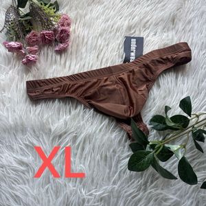 新品　メンズ　XLサイズ　豪華　サテン　ブラウン　ぴったり　もっこり　Tバック　 セク