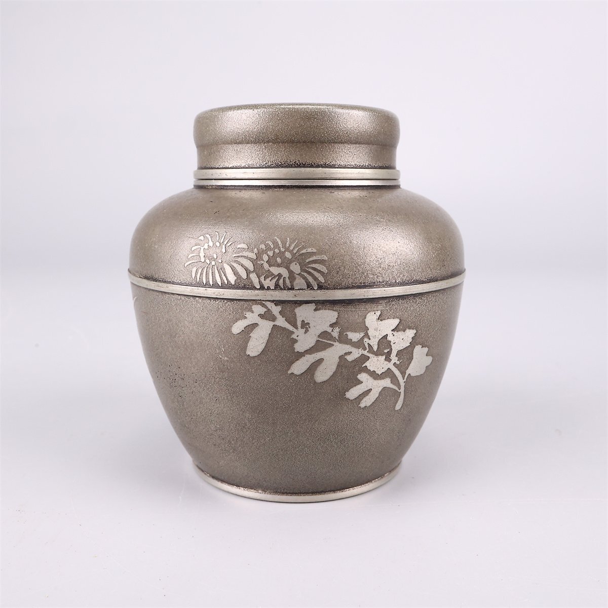 吉】DB125 時代 【慶鐘堂造】 本錫製 梅紋 茶壺 高9.5㎝ 重300g／箱付