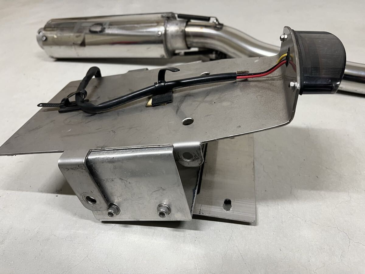 APE100 BRD センター出しマフラー フェンダーレスとテールのおまけ付き