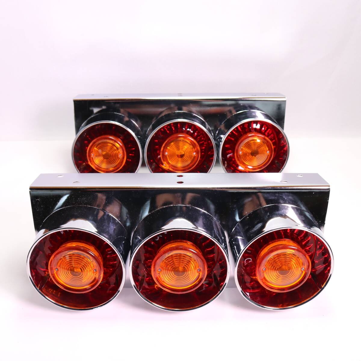 B2107 トラック用テールランプ3連 LED 日野 テール テールランプ