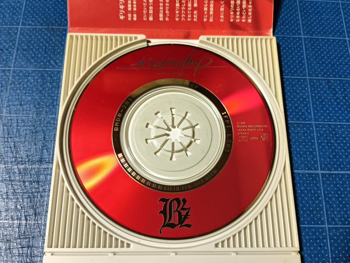 廃盤CD] 8cm シングル B'z ギリギリchop コナン クリアシート付き 盤面