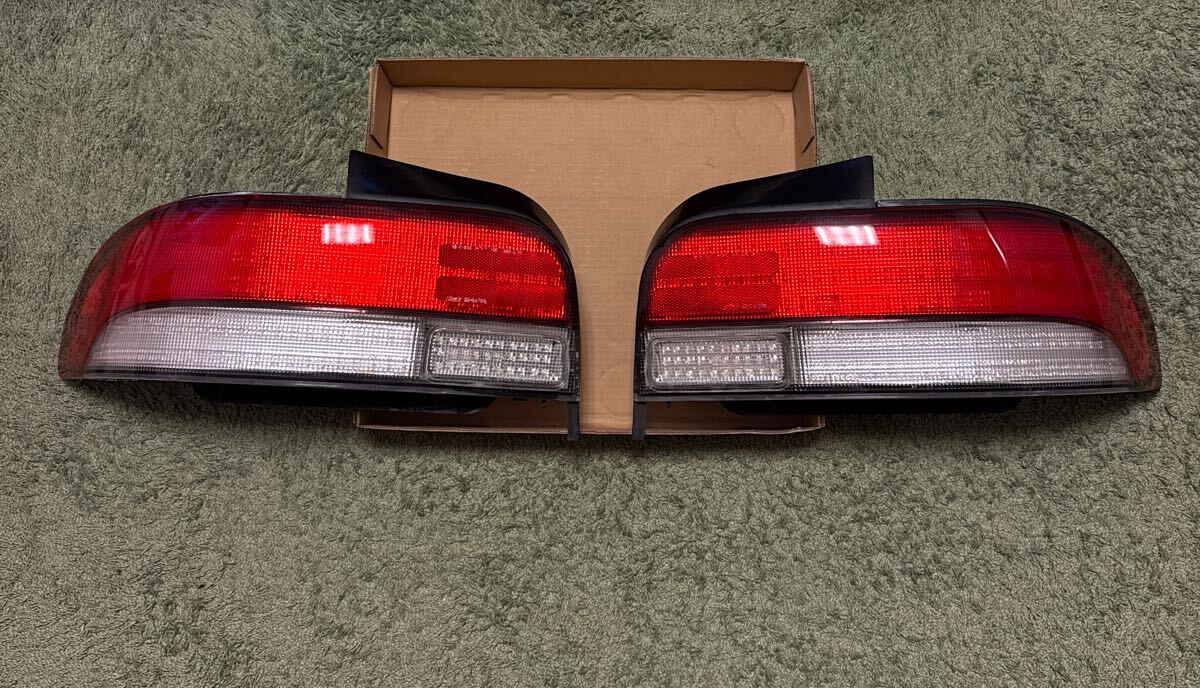 し*り様 【中古品】GC8インプレッサ リアテールランプ L スバル インプレッサ gc8 wrx sti 後期 テールランプ左右セット フル