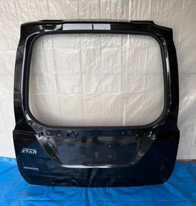 C27 バックドアのYahoo!オークション(旧ヤフオク!)の相場・価格を見る