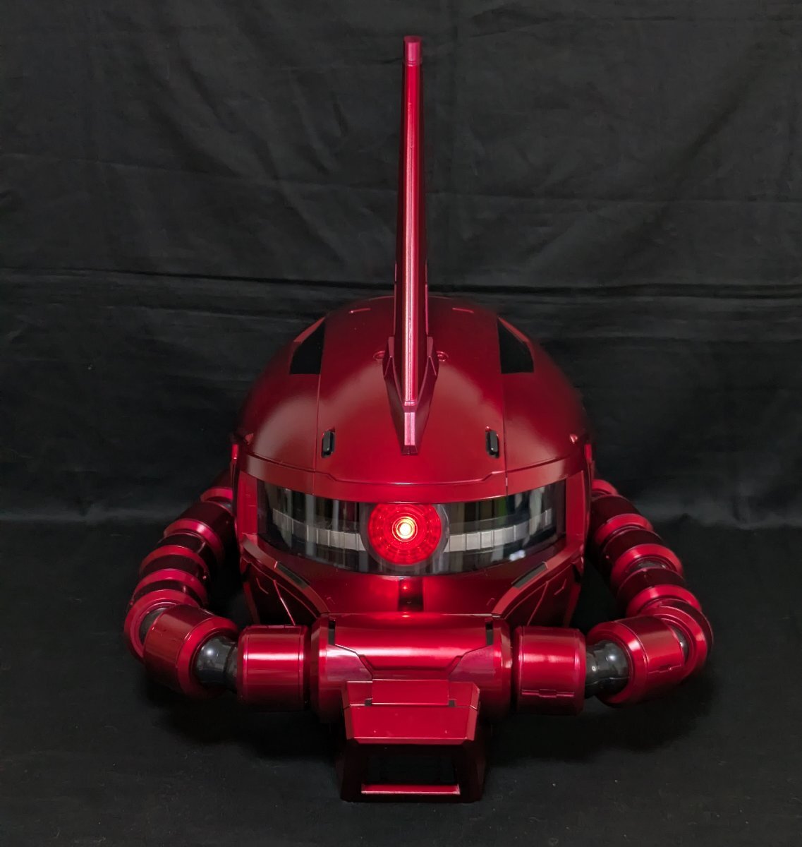 ◇ MS-06S【 シャア専用ザク 等身大 ヘルメット】 オート可動 モノアイ