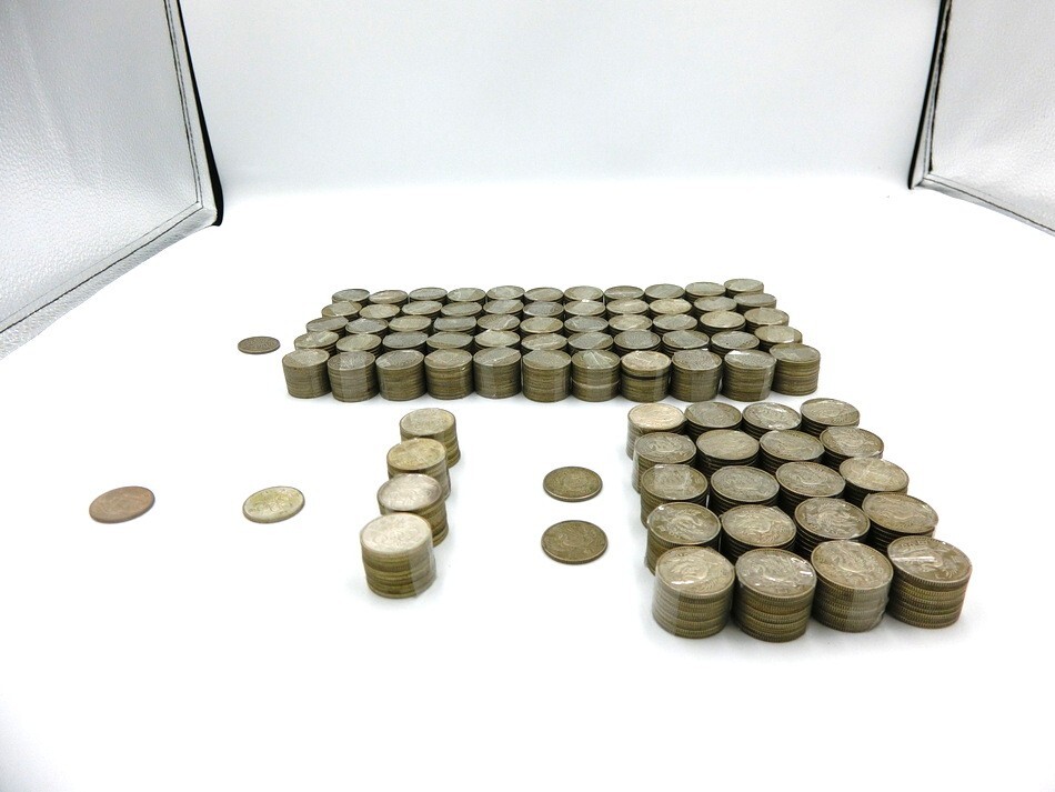 4530 100円銀貨 まとめ 658枚 額面65，800円 稲穂444枚 鳳凰177
