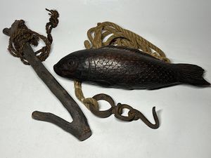 囲炉裏 自在鉤 魚の値段と価格推移は？｜10件の売買データから囲炉裏