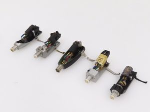 SHURE V15 MRのYahoo!オークション(旧ヤフオク!)の相場・価格を見る
