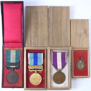 明治三十七八年従軍記章の値段と価格推移は？｜32件の売買データから