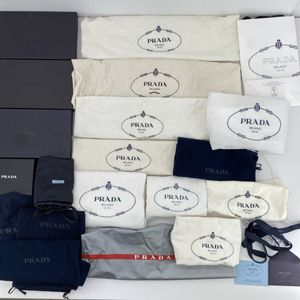 PRADA プラダ 大量 空箱 33点 まとめ PRADA プラダ 大量 空箱 33点 まとめ 2026年最新】プラダ(PRADA)の空箱