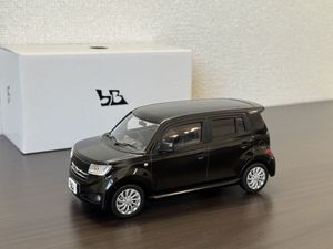 トヨタ bB カラーサンプル ミニカー カラーサンプル bbの値段と価格推移は？｜4件の売買データからカラー