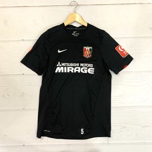 tシャツ 浦和レッズの値段と価格推移は？｜35件の売買データからt