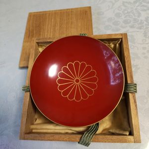 菊の御紋 盃の値段と価格推移は？｜2件の売買データから菊の御紋 盃の