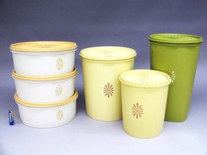 レトロ タッパーウェアの値段と価格推移は？｜12件の売買データから