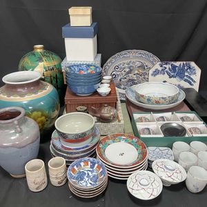 九谷焼 花瓶 健次郎の値段と価格推移は？｜8件の売買データから九谷焼