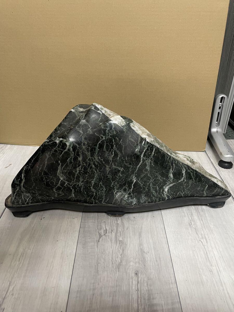 蛇紋岩の値段と価格推移は？｜11件の売買データから蛇紋岩の価値が