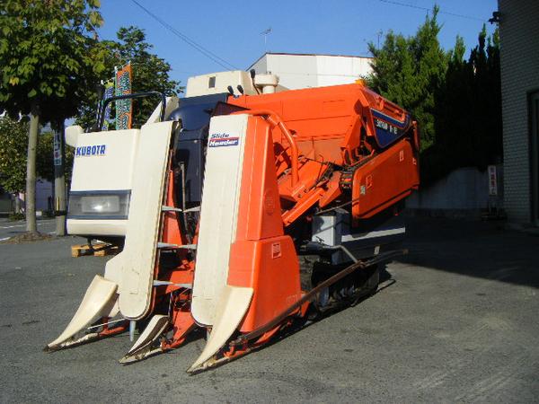 □クボタ 2条刈り コンバイン R1-12A R8805 結束機 230アワー(車体 