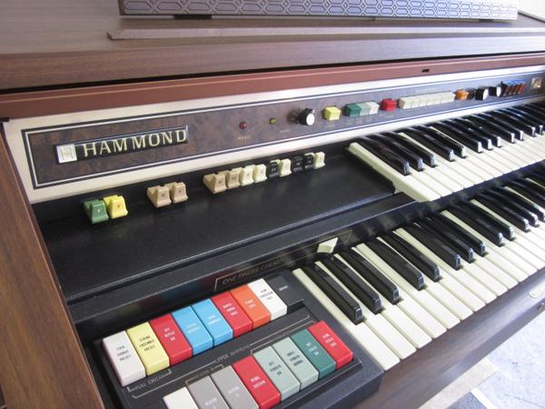 HAMMOND 日本ハモンド 電子オルガン 8022K▽7CE5-1(電子オルガン
