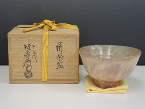 定番，新作 TB526萩焼 松籟庵 渡辺城山 茶碗 共箱◇陶印有/本窯/抹茶碗/茶道具/茶杯/茶盃/茶器/陶器/焼物/工芸/時代/骨董/古美術/古道具タグボート