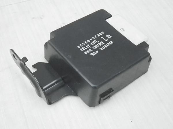 自動車 KAZU 2802・ムーヴ L900S 純正 ドアロックリレー 85980-97202 作動OK