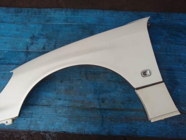 JZS160アリストS300　フロントフェンダーパネル左261033JJ