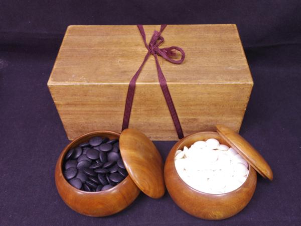 【慈光】055碁石 蛤177個 那智黒180個　囲碁 碁笥 共箱