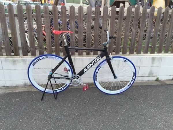 1円スタート☆AVENTON エアロフレーム 700Cピストバイク 完成車 