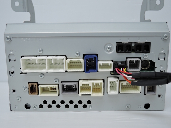 良好 トヨタ純正 8インチ HDDナビ NHZN-X62G 地デジ O1246892