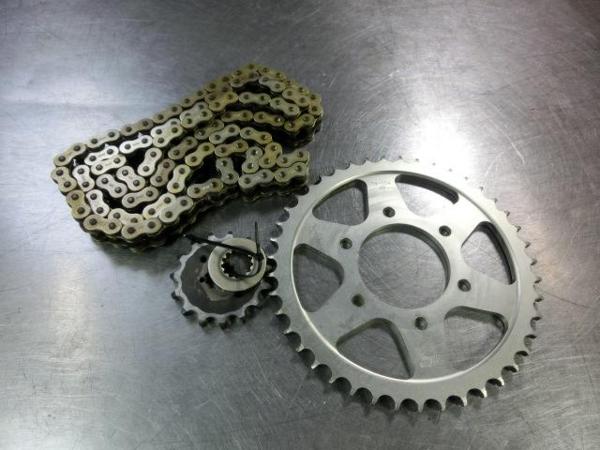 GSX1100Sカタナ サンスター&D.I.D 530チェーンコンバート☆