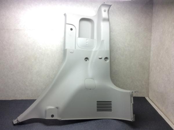 A623 Z12 キューブ 15X 右クォータートリム 上下セット