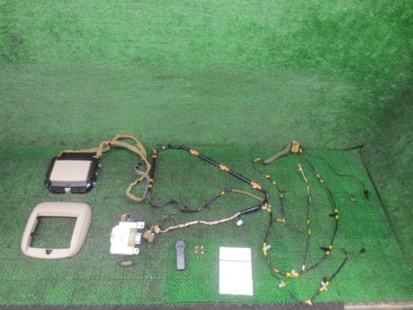 ☆MPV　LW3W リアモニター オプション ミツビシ ED-101BE