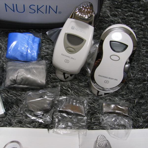 USED ニュースキン genLOCガルバニックトータルボディシステム