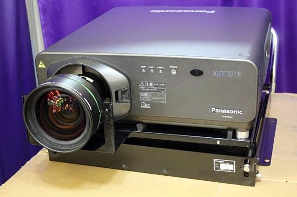 7，000lm/Panasonic DLPプロジェクター TH-D7700-K/OP有 Y0615D