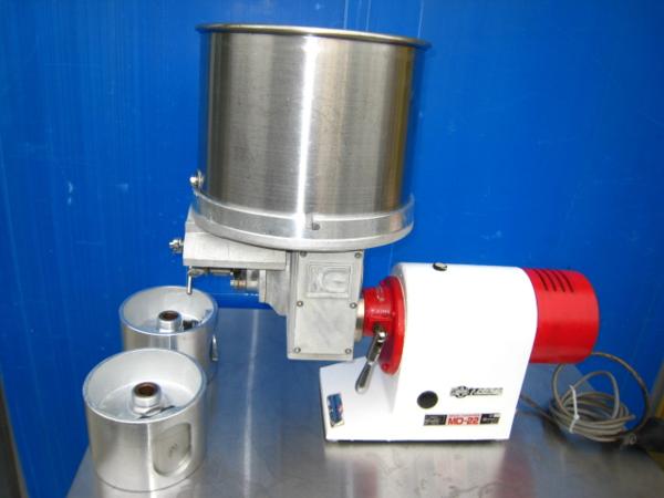 日本キャリア☆南常☆ハンバーグコロッケ成型機☆貴重(厨房機器)｜売買