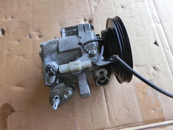 L375S L385S タント 純正 エアコン コンプレッサー クーラー